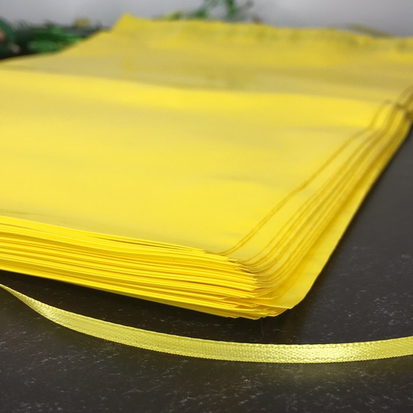 50 10X13 Yellow Poly Mailers PRICE IS FIRM - Picture 5 of 7